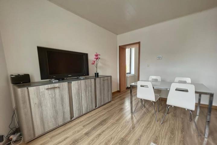 Gîte pour 6 personnes dans Aéroport de Charleroi Bruxelles Sud Gosselies - 3