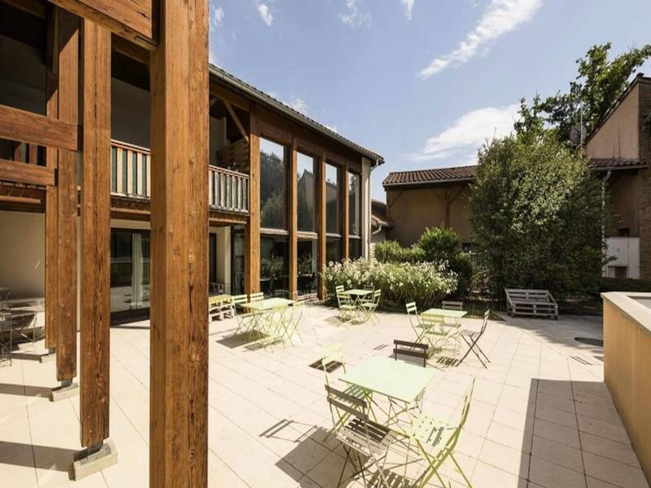 Appartement entier, Duplex à Marcy l'Étoile avec Piscine in Marcy-l'Étoile, Lyon et ses environs