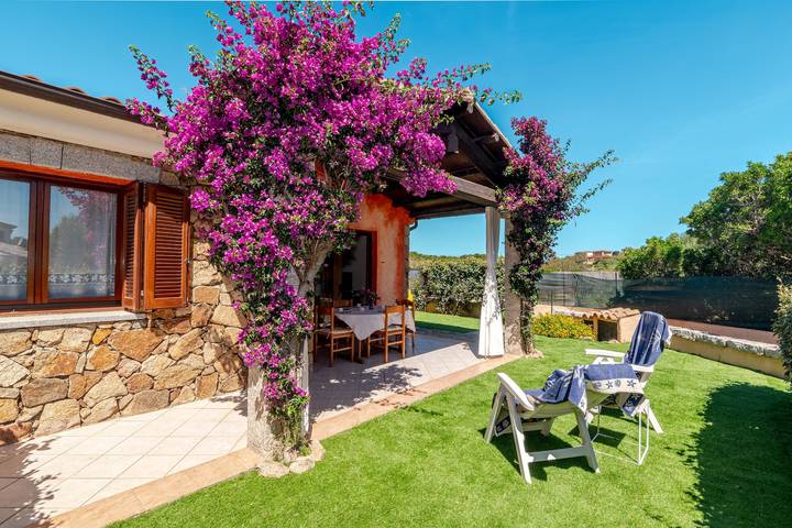 Ferienwohnung für 6 Personen, mit Garten in San Teodoro