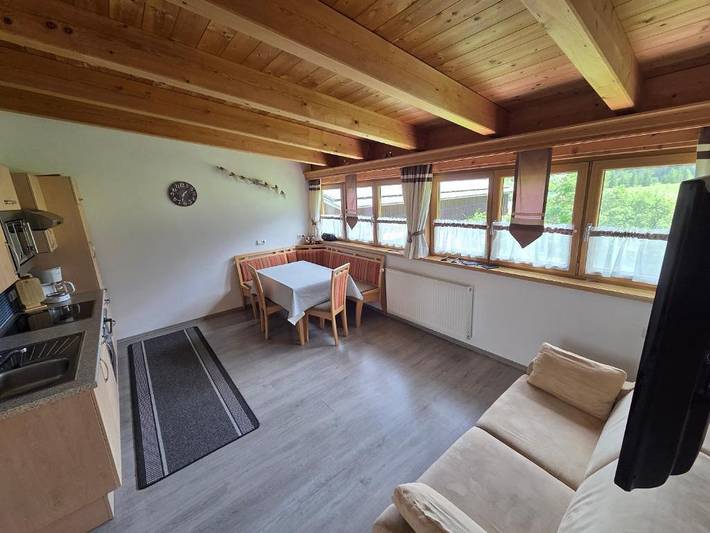 Ganze Ferienwohnung, Appartement 2. Og in Sautens, Ötztal