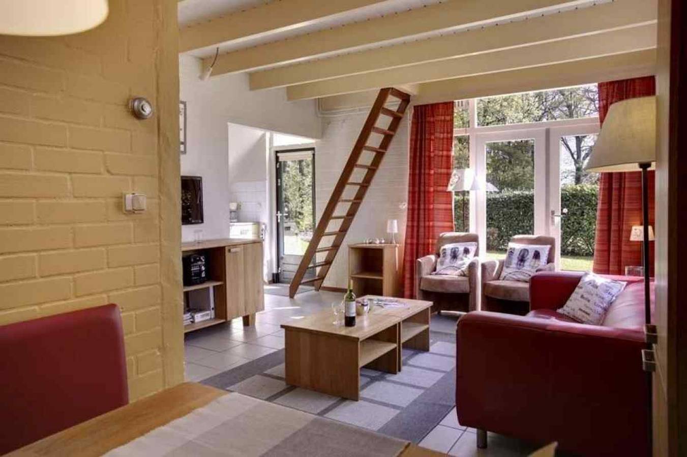 Mooi 4 persoons vakantiehuis in het Vechtdal in Dalfsen, Regio Zwolle