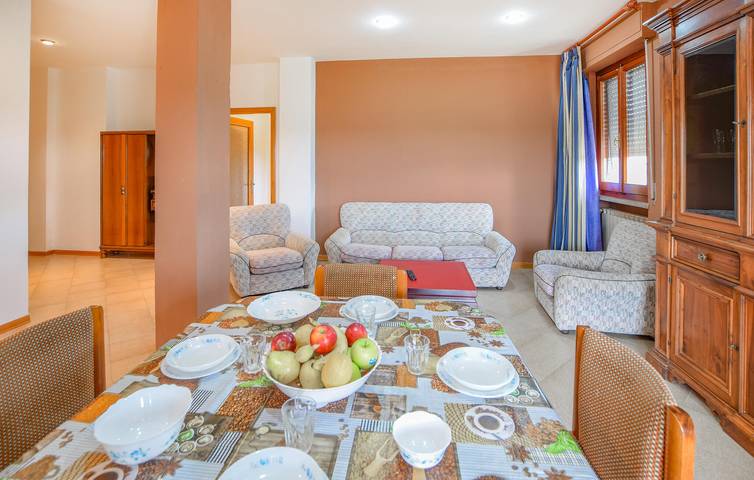Apartamento vacacional entero, Trasimeno Garden Apartamento - Piscina, Aparcamiento, Cocina - Cerca del centro de la ciudad in Tuoro sul Trasimeno, Lago Trasimeno