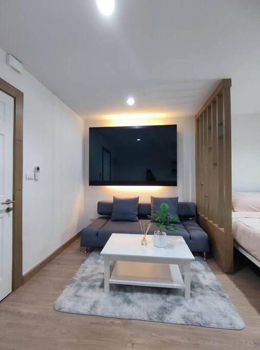 Apartamento de vacaciones para 2 personas, con piscina además de balcón y vistas - 1