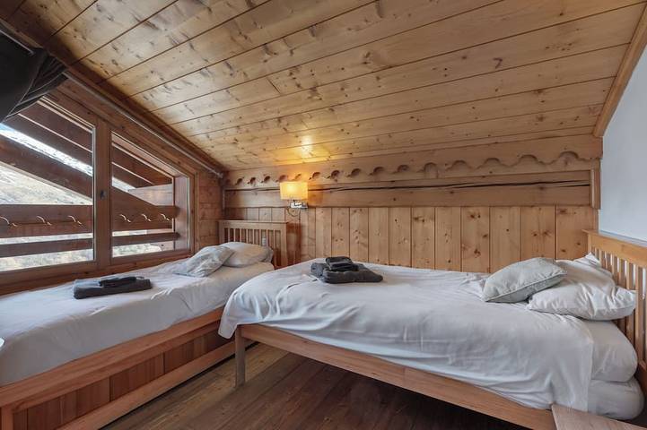 Chalet fantastique à 100 m des pistes, Les Trois Vallées, pour 12-14 - Ancv oui in Les Menuires, Saint-Martin-de-Belleville