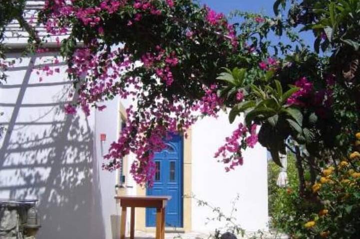 Ferienwohnung für 4 Personen, mit Balkon und Garten sowie Pool - 1