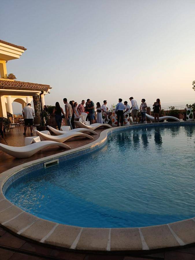 Location de vacances pour 4 personnes, avec piscine et jardin à Paola - 4