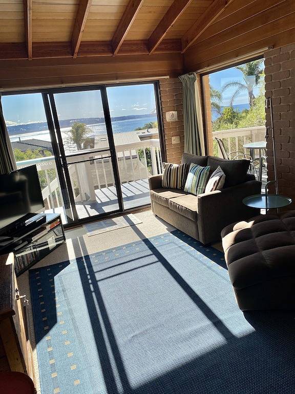 Ednas Meerblick \"Das Juwel der Saphirküste\" Jetzt mit Wlan in Pambula Beach, New South Wales