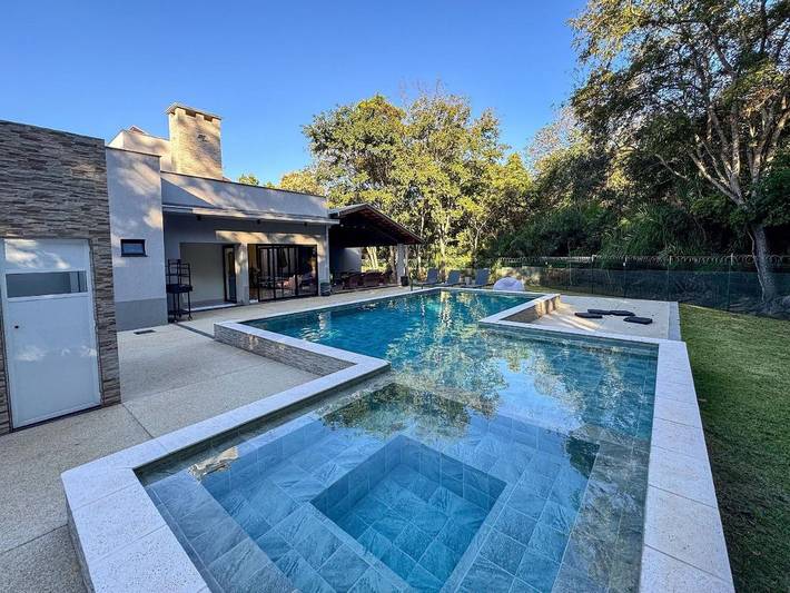 Casa de férias para 15 pessoas, com sauna e piscina e ainda jardim - 1