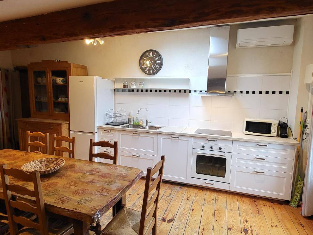 Appartement entier, Gite le grenier des maraichers in Albigny-sur-Saône, Lyon et ses environs