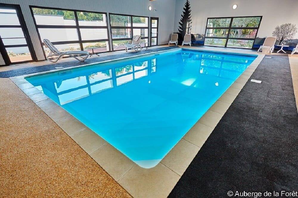 Cottage familial privatif, piscine couverte et chauffée, 4500 ha de forêt in Le Gâvre, Région de Châteaubriant