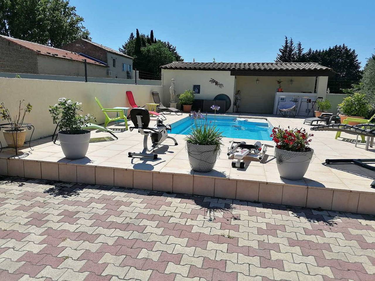 Comfortable air-conditioned villa near Salon-de-Provence, dog allowed (1). in Salon-de-Provence, Region de Aix-en-Provence