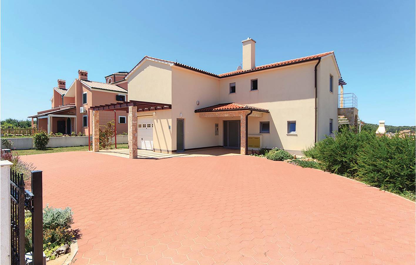 Ferienhaus für 8 Personen mit Terrasse in Banjole, Südküste Istrien