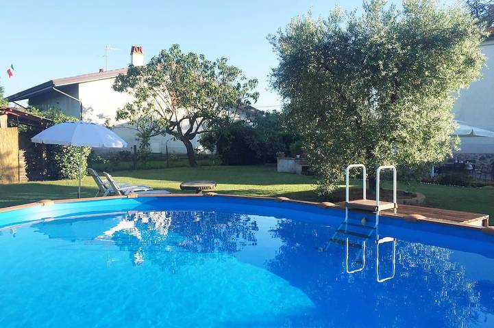 Location de vacances pour 7 personnes, avec balcon et jardin, animaux acceptés dans Orentano