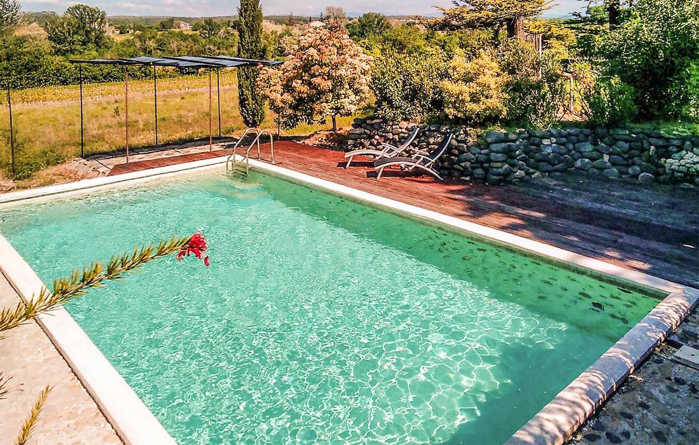 Appartement confortable avec piscine et Wi-Fi près de la rivière Auzon in Saint-Germain, Ardèche