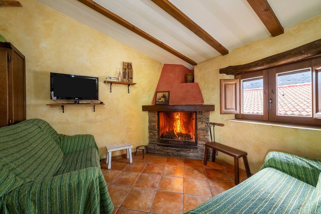 Casa de vacaciones 'Casa Rural Albaida' con vistas a la montaña, piscina compartida y Wi-Fi in Laroya, Provincia de Almería