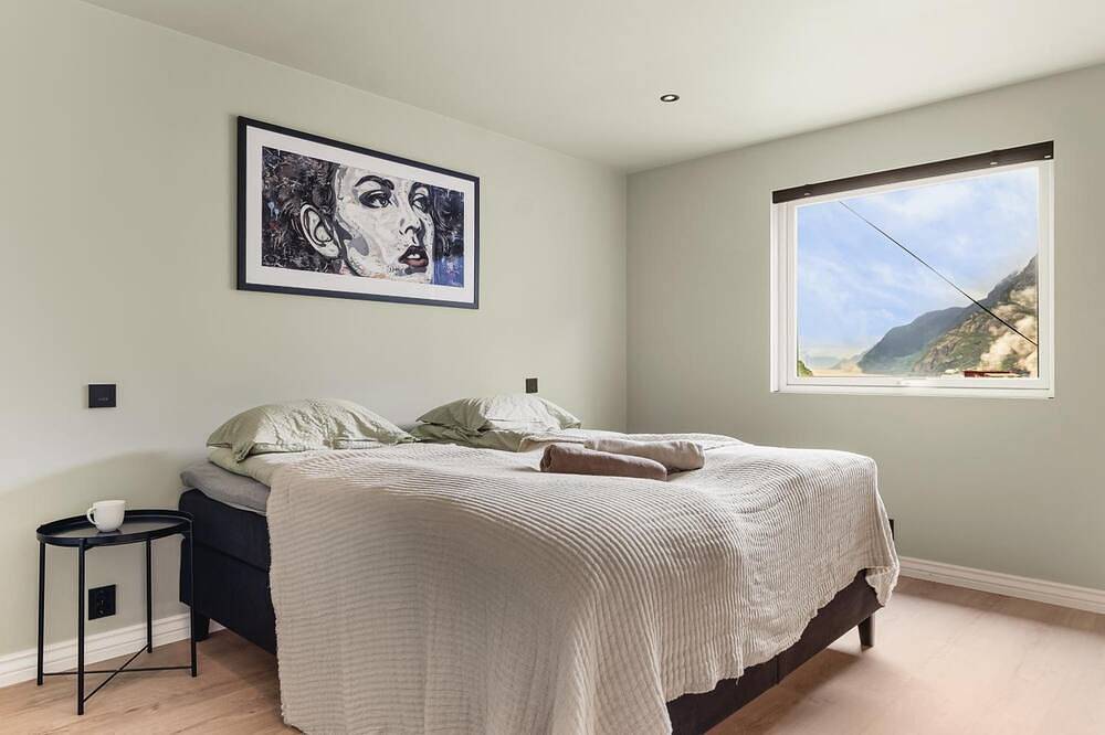 Ganze Wohnung, Odda Living - 3Br - Balcony in Odda