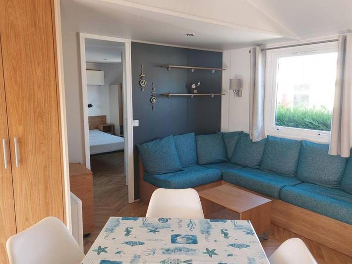 Location de vacances pour 4 personnes, avec piscine dans Sireuil - 2