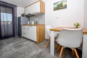 Ferienwohnung für 2 Personen in Rogoznica, Dalmatinisches Festland, Bild 3