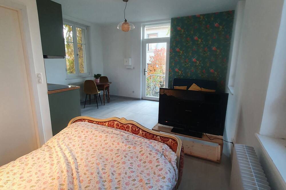 Appartement entier, Studio moderne dans maison années 30 avec cachet in Riedisheim, Région de Mulhouse