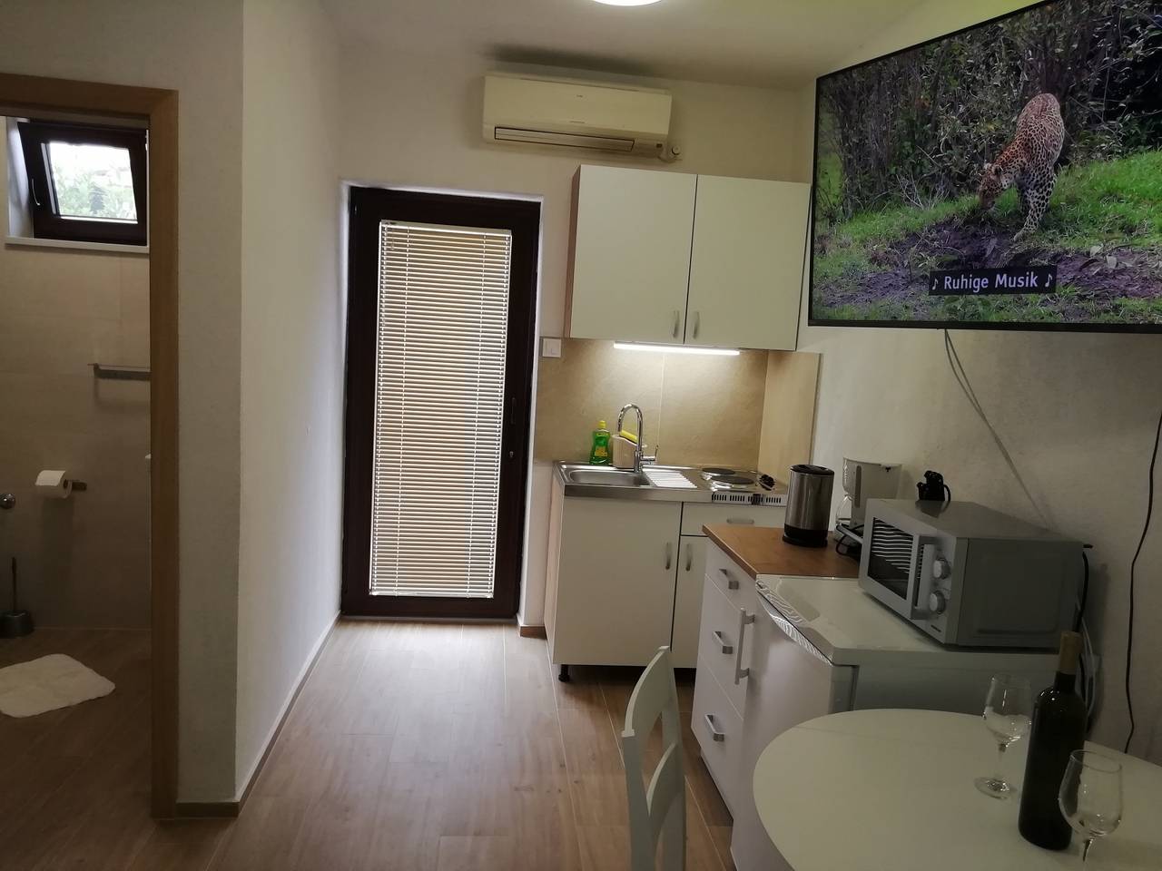 Ganzes Studio, Studioapartment in Nin mit Meerblick, Terrasse, Klimaanlage, W-Lan (4868-1) in Nin, Zadar