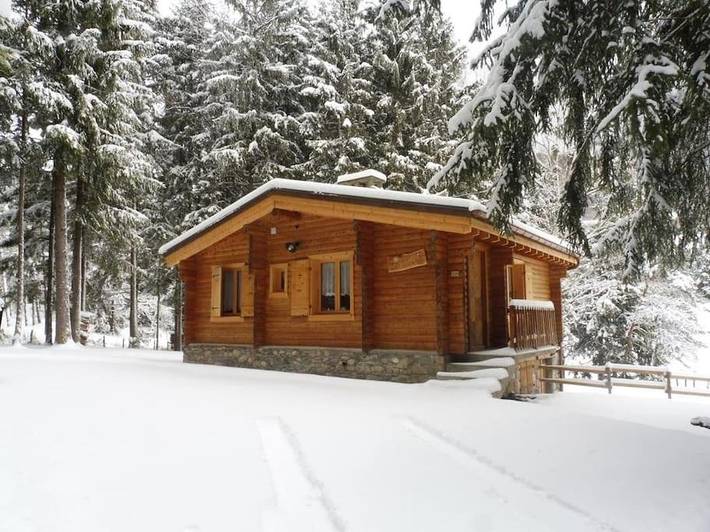 Gîte pour 6 personnes, avec vue et jardin, animaux acceptés à Bluffy - 2
