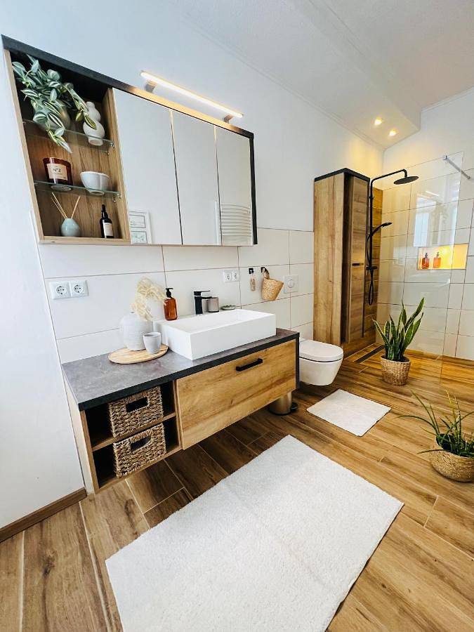 Ferienwohnung für 2 Personen, mit Terrasse und Ausblick in Aschersleben