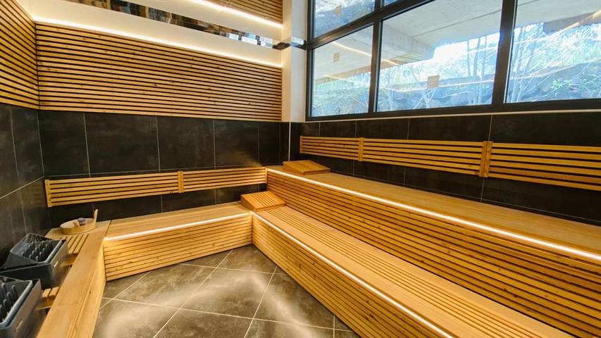 Location de vacances pour 2 personnes, avec terrasse ainsi que vue et sauna, animaux acceptés à Chaudes-Aigues - 3