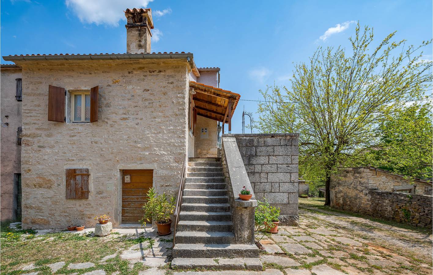 Ferienhaus für 4 Personen mit Terrasse in Pazin, Zentralistrien