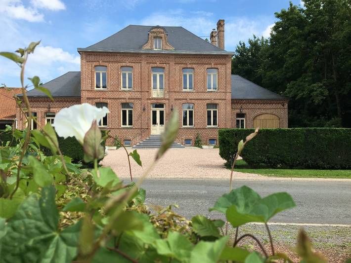 Cottage pour 2 personnes, avec jardin à Humières