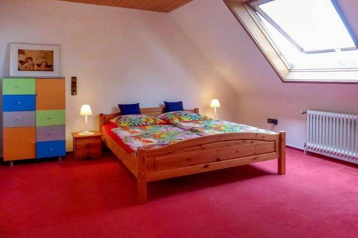 Ferienhaus für 6 Personen, mit Balkon/Terrasse und Terrasse sowie Garten in Hüfingen - 2