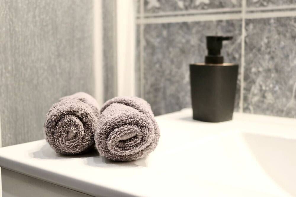 Ganze Wohnung, Marvelluz | Ocean & Mountain Views | Central | Quiet in Torremolinos Zentrum, Torremolinos