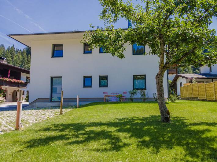 Hütte für 4 Personen, mit Terrasse und Garten sowie Sauna im Brixental