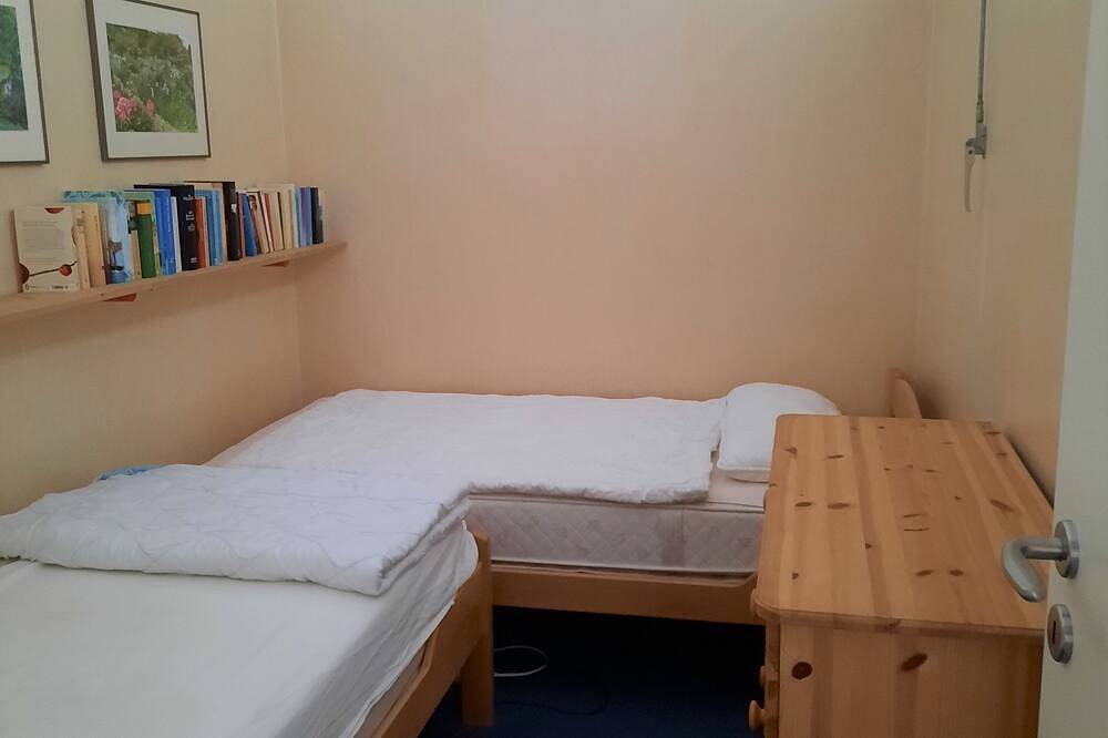 Ganze Wohnung, Ferienwohnung ,,Strandblick - 3-Raum Fewo, 45 m², Balkon in Scharbeutz, Ostholstein