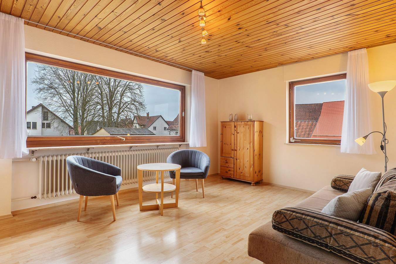 Apartamento entero, Apartamento 'Grözinger' con terraza compartida y Wi-Fi in Erlebnisregion Ostalb region