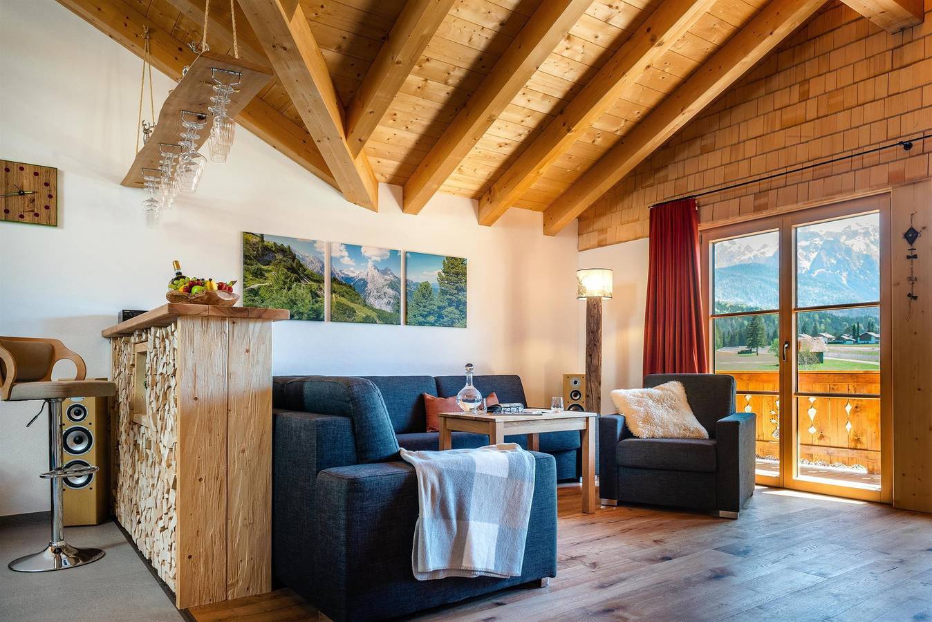 Ganze Ferienwohnung, "Nr. 2" Fewo Wetterstein, 2 Schlafr, Du, Wc in Wallgau, Walchensee