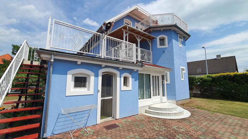 Ferienwohnung für 5 Personen, mit Garten und Balkon in Balatonfüred