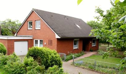 Ferienhaus für 4 Personen, mit Terrasse und Garten in Risum-Lindholm