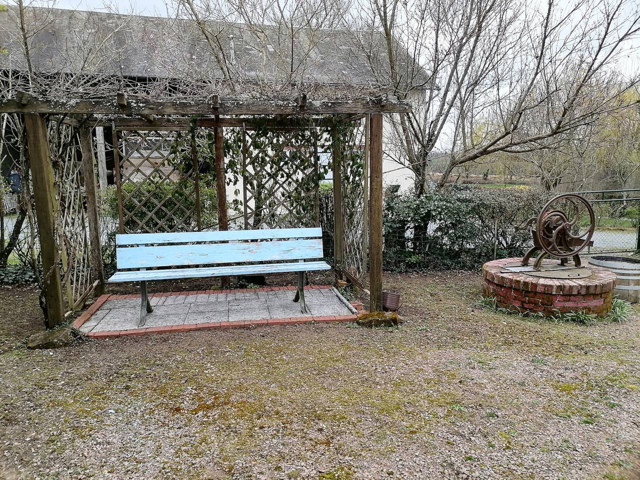 Casa de vacaciones 'Le Gîte du Champ de la Croix' con terraza privada, jardín privado y Wi-Fi in Subligny, Región de Bourges