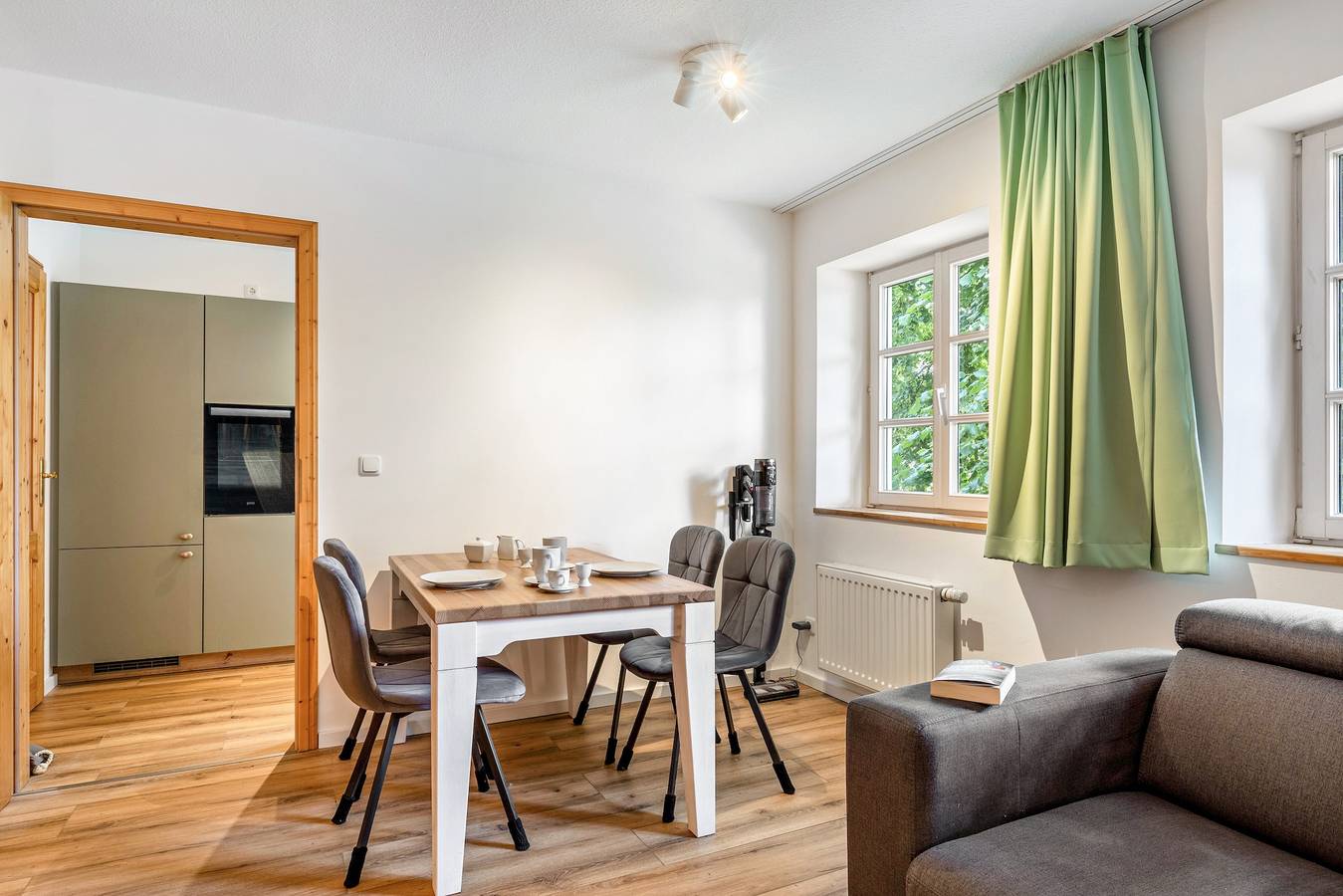 Ganze Wohnung, Ferienwohnung Zeitlos Wriezen 3 in Wriezen, Märkische Schweiz-Oderland