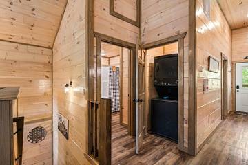 Log Cabin for 12 Guests in Pigeon Forge, Sevier County, Picture 1