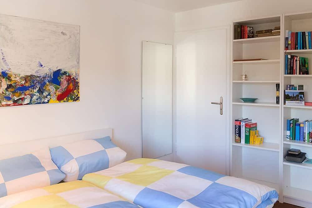 Ganze Wohnung, Moderne, lichtdurchflutete Komfort-Ferienwohnung nahe Freiburg in Teningen, Südschwarzwald