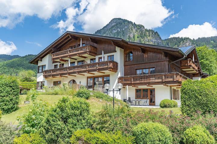 Ferienwohnung für 4 Personen, mit Balkon in Bad Oberdorf