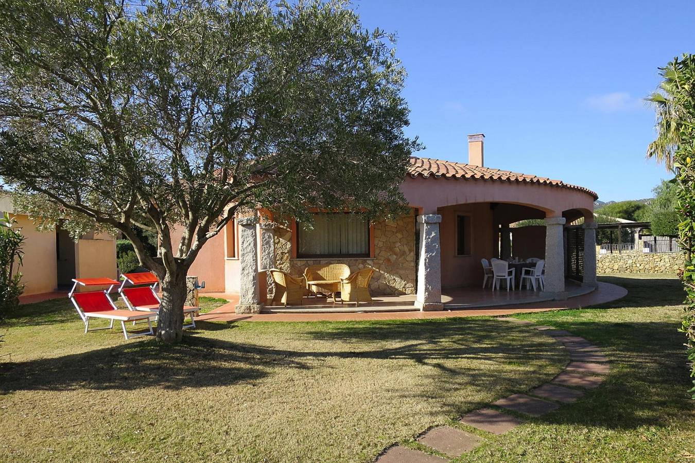 Villa in Costa Rei am Sandstrand in Costa Rei, Muravera