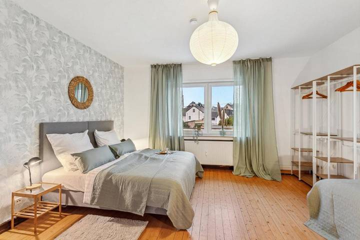 Ferienwohnung für 7 Personen, mit Garten und Ausblick in Andernach - 3
