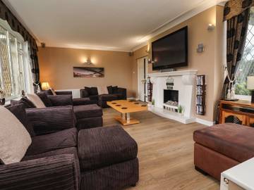 Cottage for 20 People in Scarborough, North Yorkshire, Photo 3