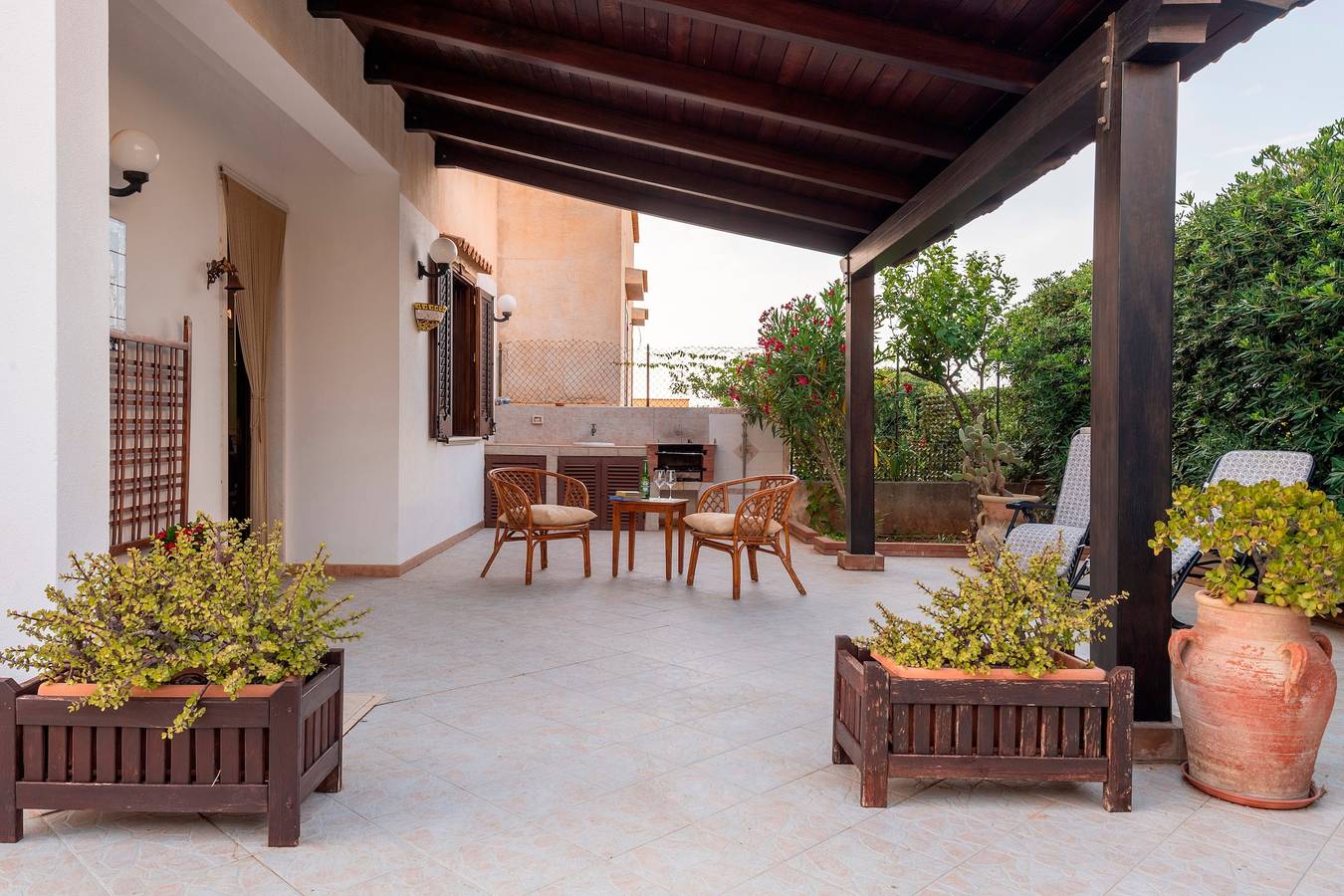 Villa 'Brezza di Limoni' cerca del mar con terrazas y aire acondicionado in San Vito Lo Capo, Provincia de Trapani