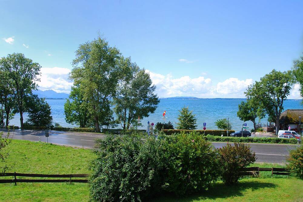 145 m² direkt am „bayrischen Meer” mit spektakulärem See- und Bergblick in Chieming, Chiemsee