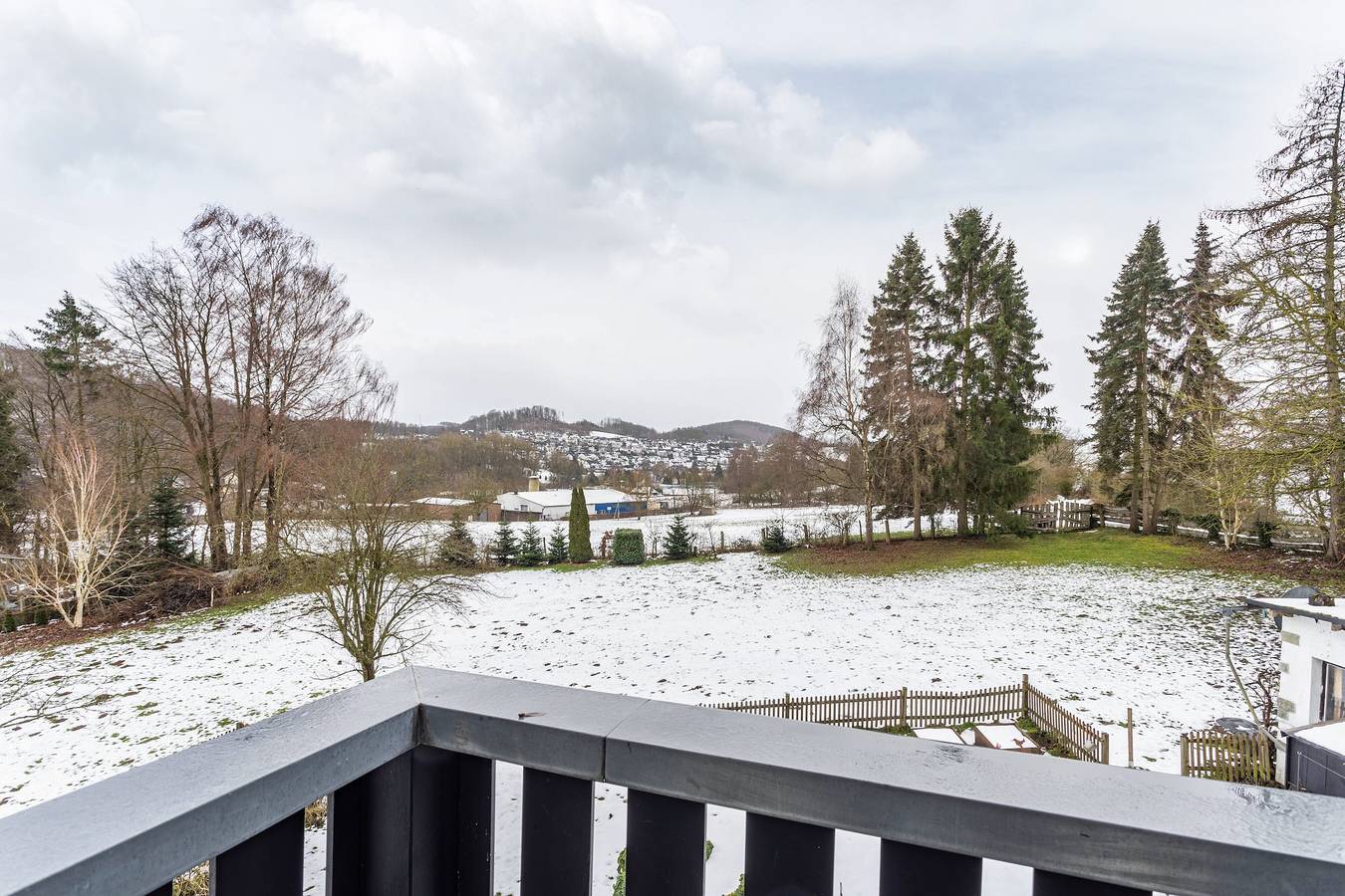 Entire apartment, Apartment Weitblick, 106 sqm, 3 bedrooms, max. 5 guests in Balve, Sorpesee