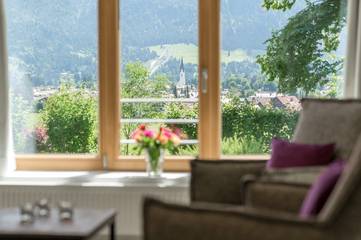 Gîte pour 4 personnes, avec jardin ainsi que terrasse et vue, adapté aux familles à Oberstdorf