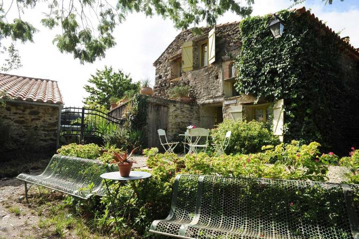 Gîte pour 4 personnes, avec terrasse et jardin dans les Pyrénées-Orientales - 2